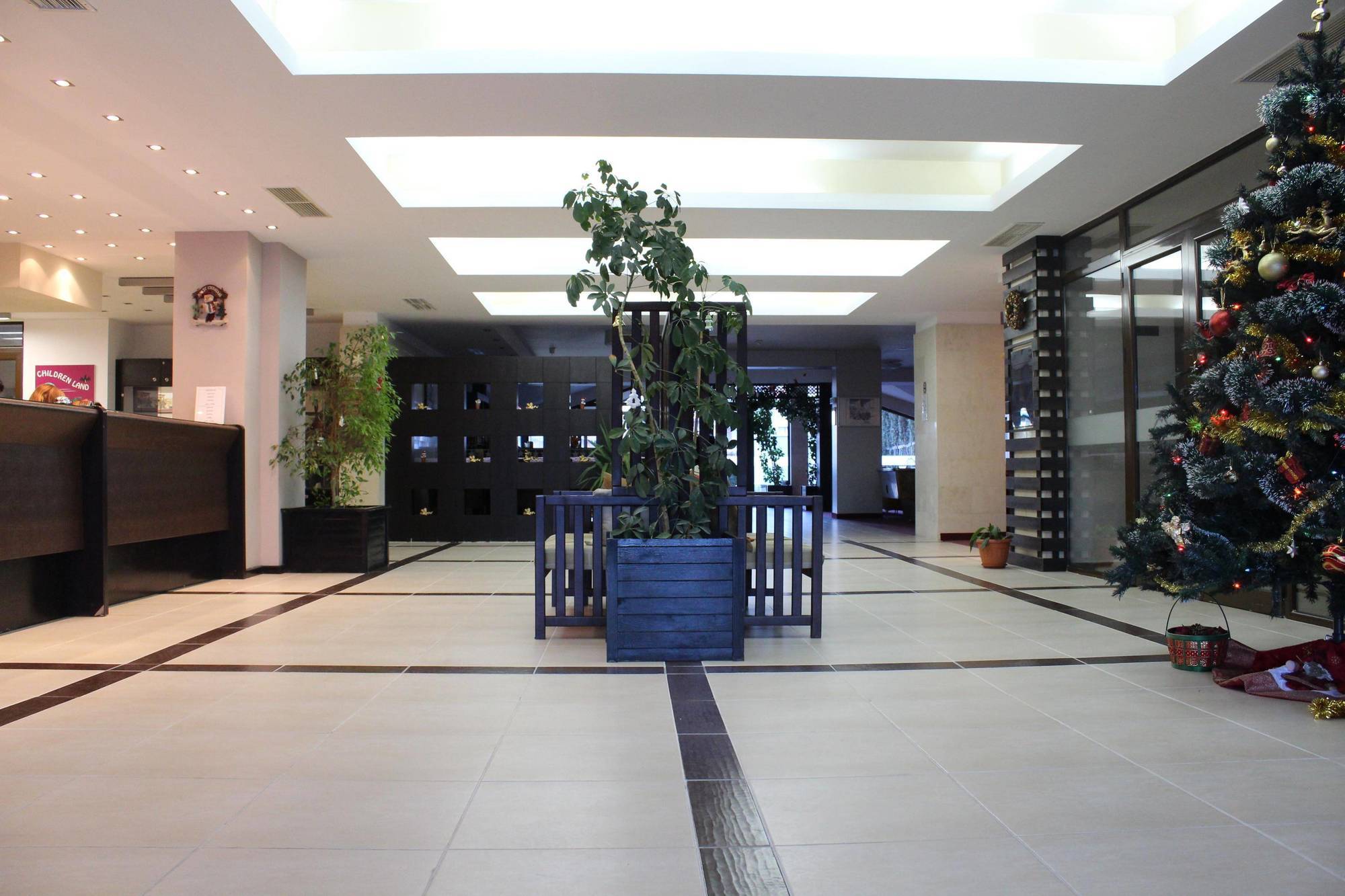 Mountain Paradise By The Walnut Trees - Free Wellness 4* Bansko