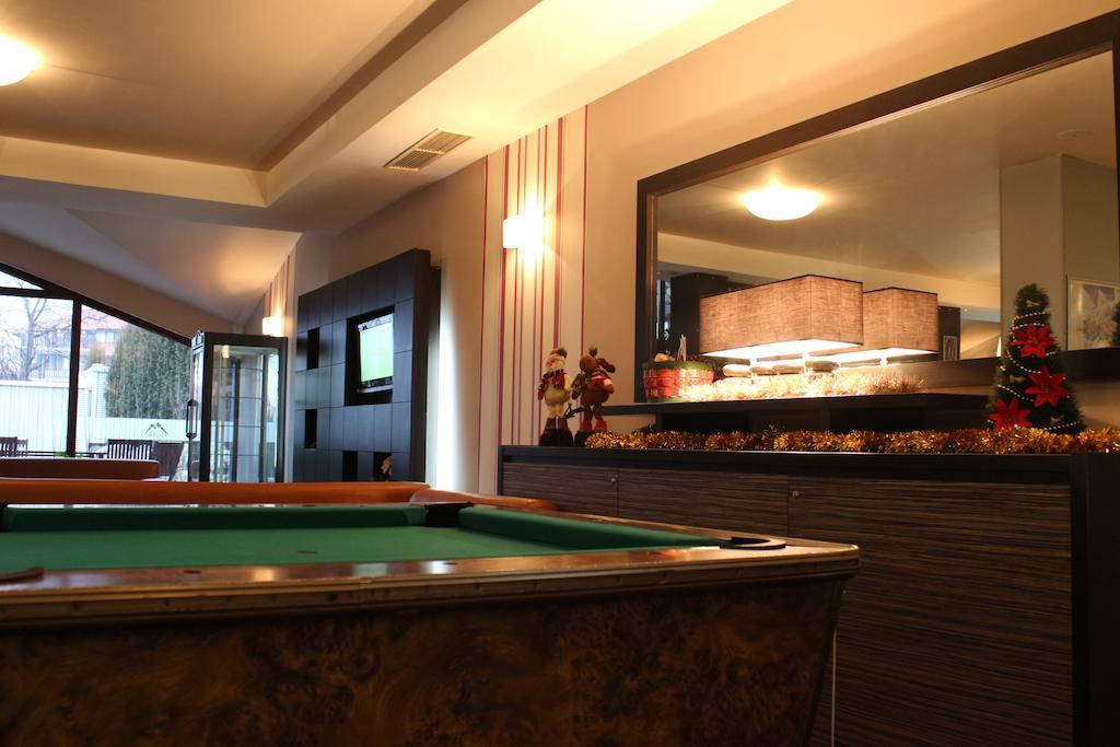 Mountain Paradise By The Walnut Trees - Free Wellness Apart Otel Bansko